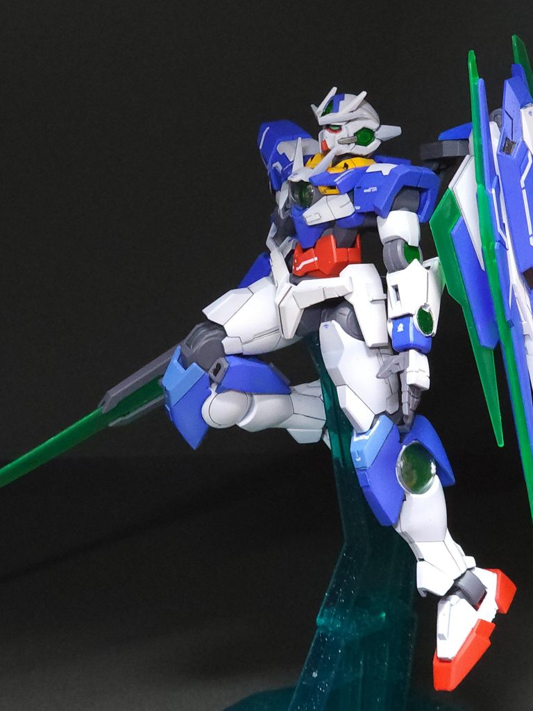 MGのパケ絵っぽく。(違ったらごめんなさい)グリグリ動くのでポーズが決めやすい!