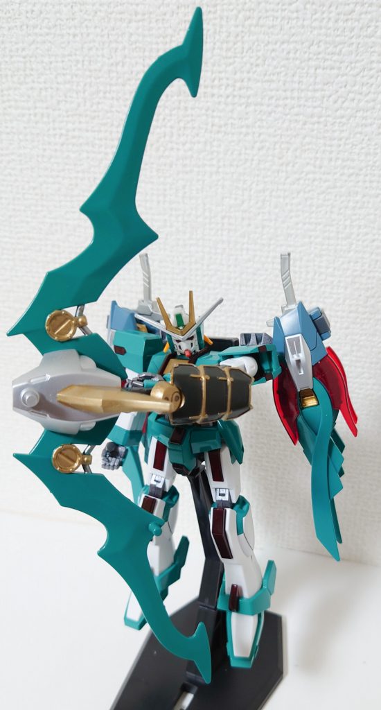 弓は手甲と一体型で、手甲を左腕に装着します。