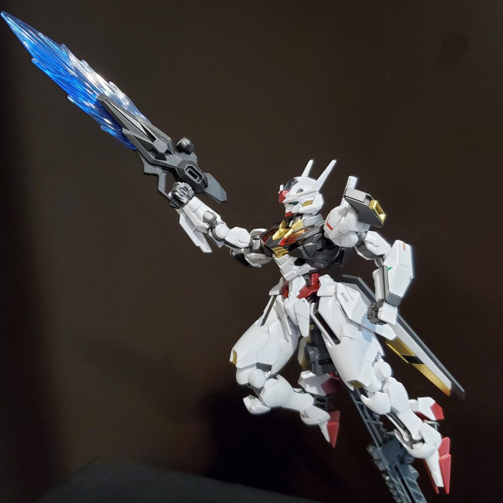 細かい塗り分けもそんなにしなかったし、素組でサクッとでしたが、短い胴体や太い太ももなど気になる所もあるのでもう１体作るならそこをいじろうと思いました。闇大帝頑駄無の製作に苦戦している中、とてもいい息抜きになりました✨ご覧いただきありがとうございました！