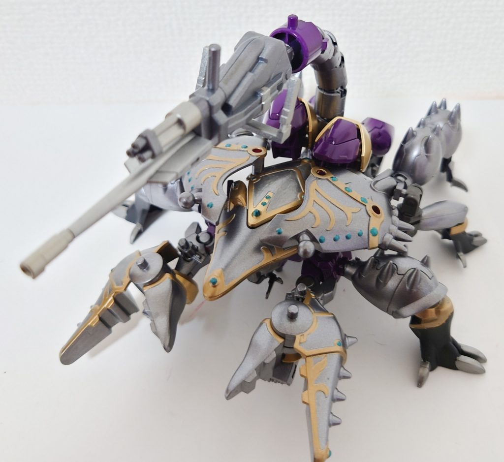 好きなアングルです。シザーハンズと尻尾のテールキャノンの装備でオリジナル武器企画にエントリーしたいと思います。