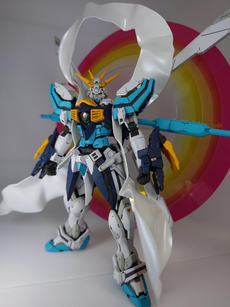 今回1番表現したかった天女の羽衣。プラ板を加工して躍動感をもたせつつ神威性を演出させました。