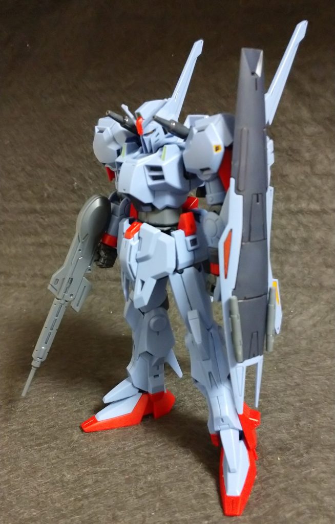 フロントアーマーは､左右独立可動にしてます(組み立て書には書いてない)