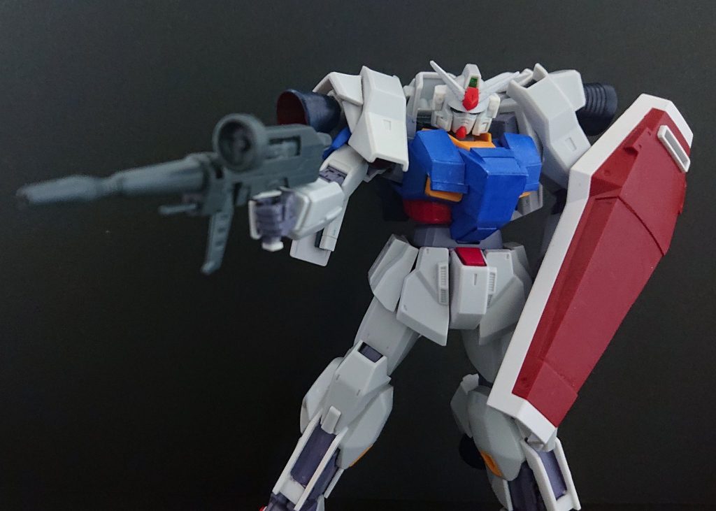 本機用に出力調整されたRX-78-2用のビームライフルを用意