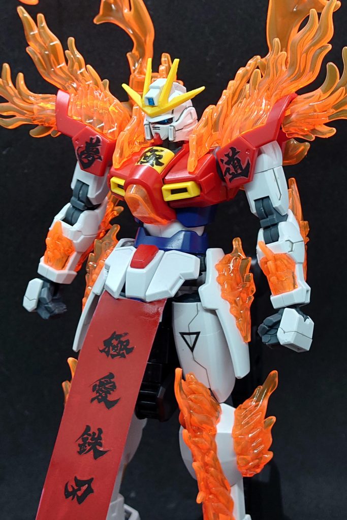 腰の方にはプラ板で作った横断幕となんとなく合いそうな漢字を付けてます！