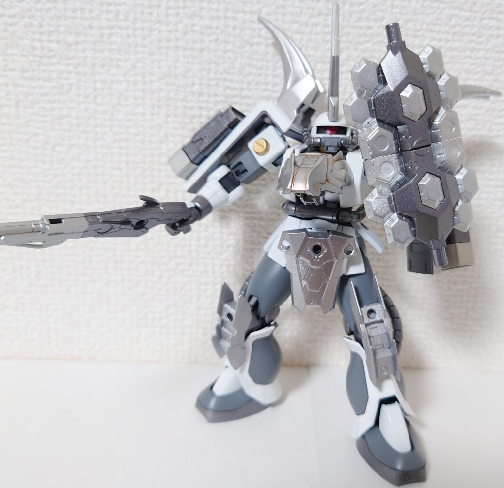 腰アーマーは取り外して盾にすることもできます。