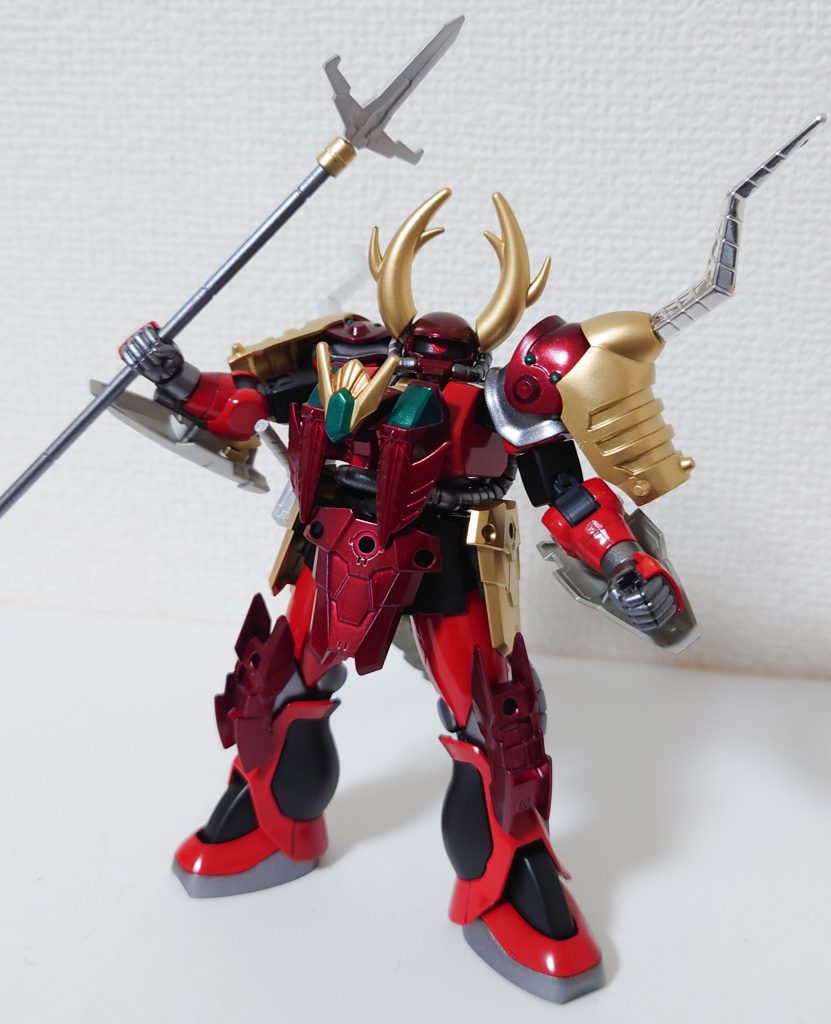 十字槍を構えた状態。