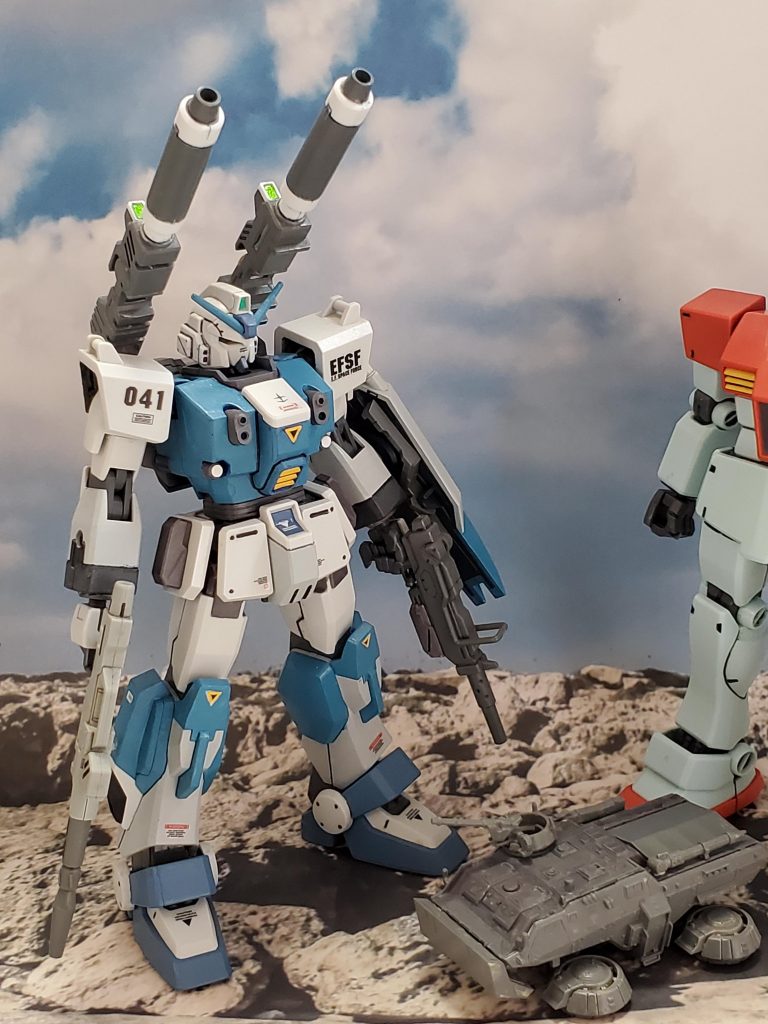 ミヤ・サミエック少佐率いる第４小隊はアフリカ戦線、キリマンジャロ基地攻略作戦のために大隊と合流していた🎵