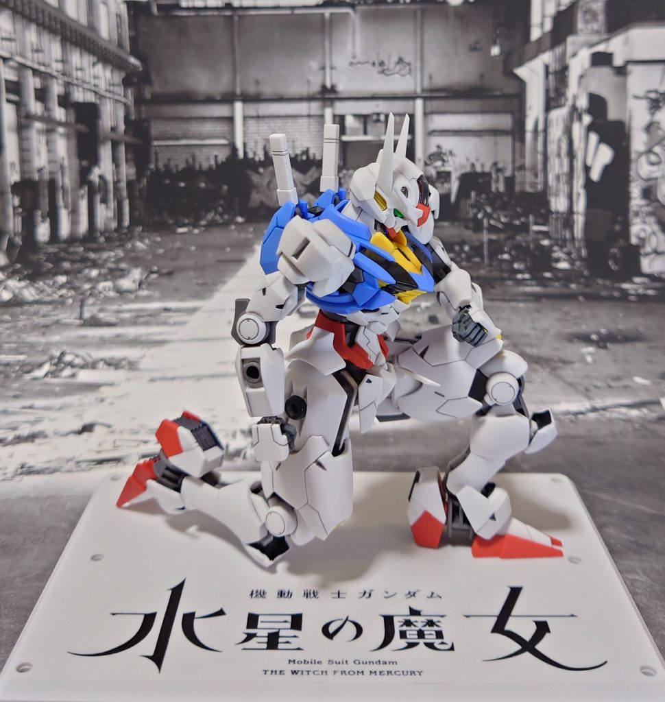 ――その魔女は、ガンダムを駆る。
