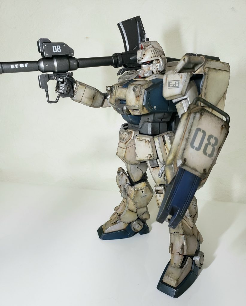 関節がABS製なので水性塗料を使用してます。久しぶりのドライデカールは緊張しましたね^^;