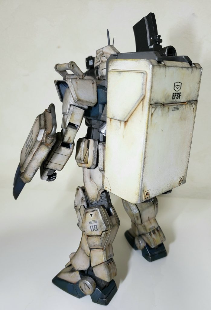 ・エナメルダークアイアンでチッピング・ステインブラウンでウォッシング・グランドブラウンで雨だれ汚れ追加・ラストオレンジでサビ汚れ追加・ウェザリングマスターで土汚れ追加・エナメルシルバーでドライブラシ