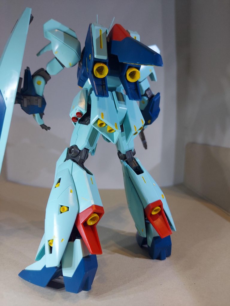 バーニアは黄色にしてみました