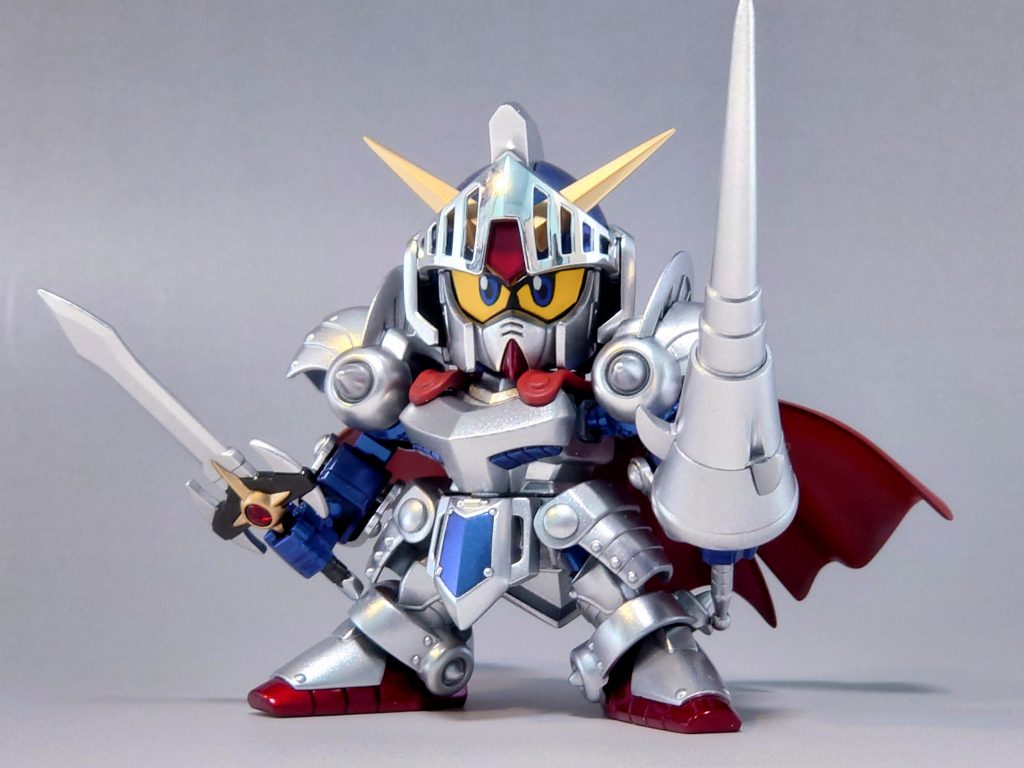 前述の通り本体は光沢仕上げですがシルバーはメタリック、青部はパール、赤部はキャンディ塗装…と部位によって塗装法を使い分けてます。