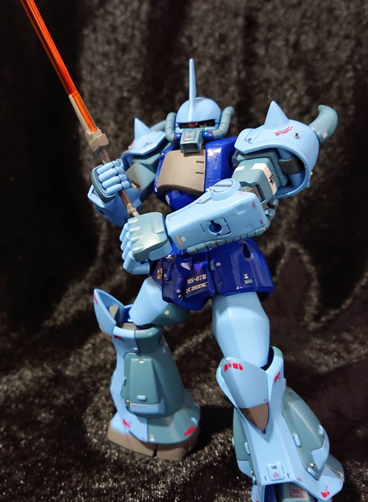 両手持ち、出来ん😭