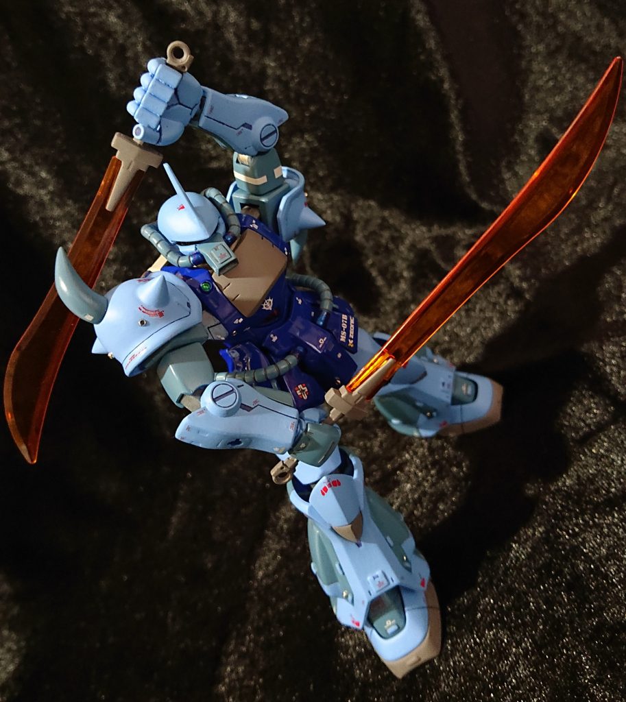 良く動くので、こんなカッコいいポーズも自在😊