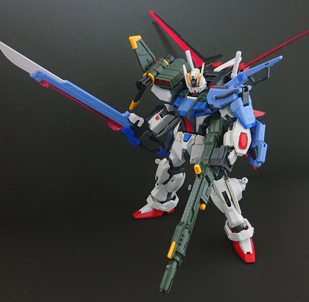 専用エールストライカーは、専用のジョイントを使用することによってマルチプルアサルトストライカー状態にすることが可能