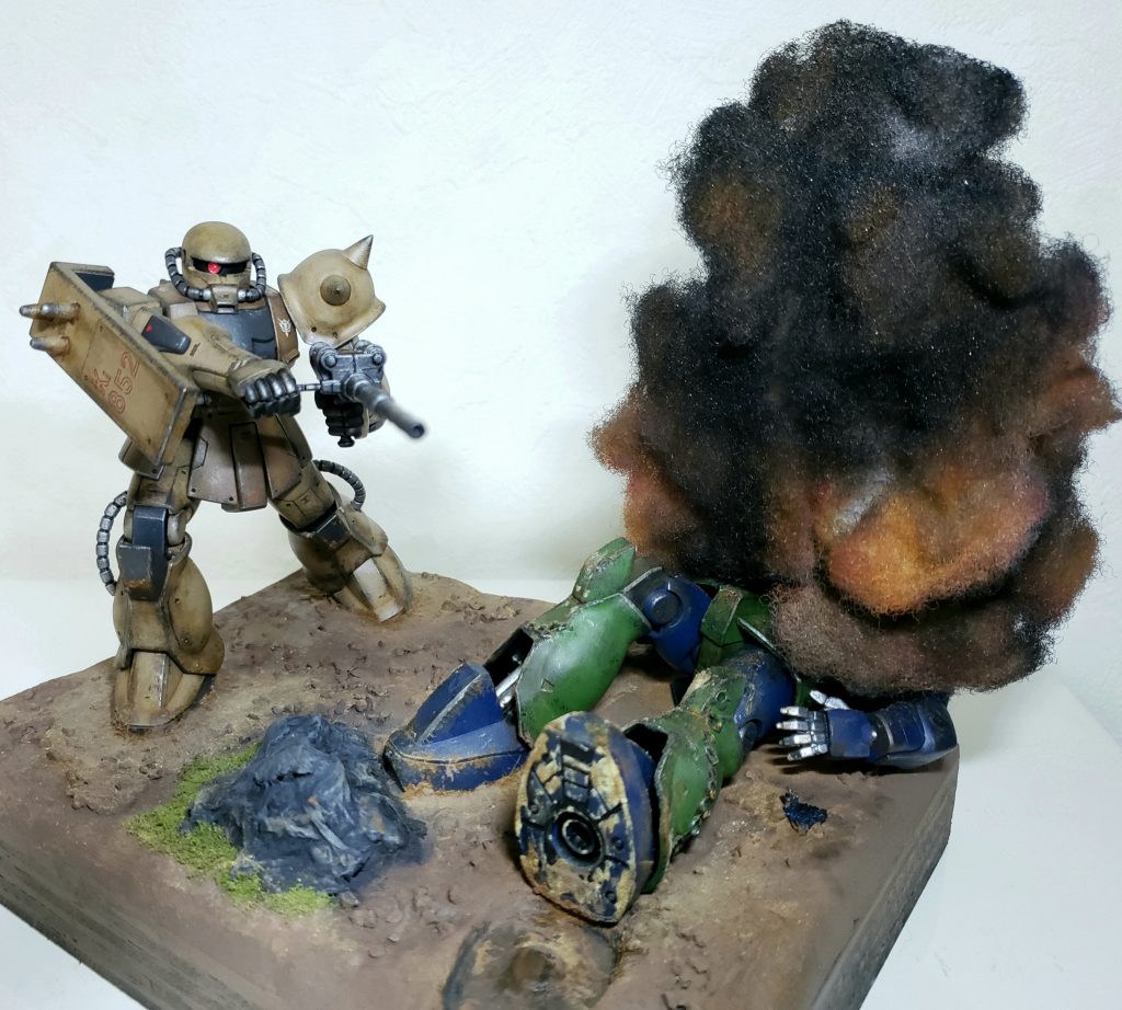 なかなか思うような爆煙が作れずに、4つ目でなんとか見れるようになったかなと？