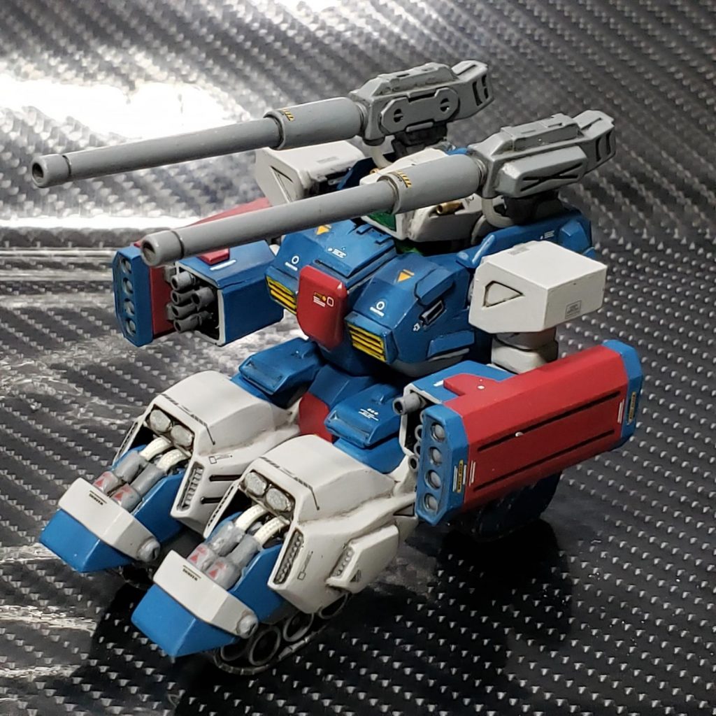 右腕が変形途中で割れてしまったみたい( ﾉД`)ｼｸｼｸ…