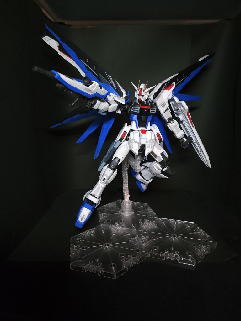 1/100なので迫力あります