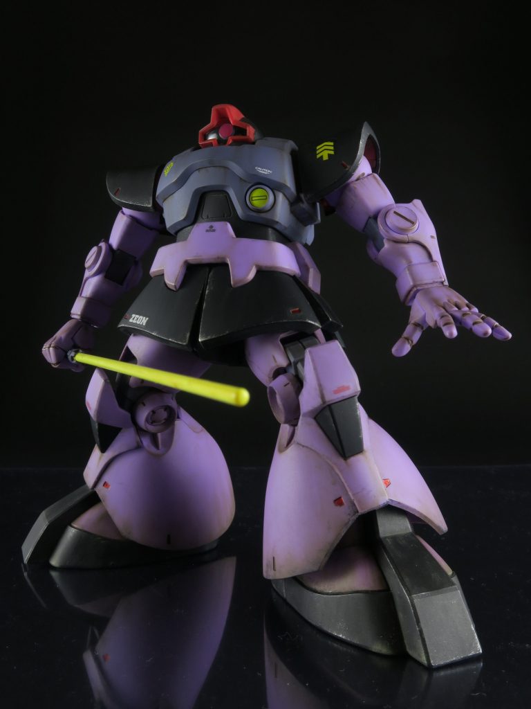 リアルタッチマーカーのブラウンで錆だれを追加してます。部分塗装のメタリックレッドはガンダムマーカーEXのロイヤルメタレッドです。