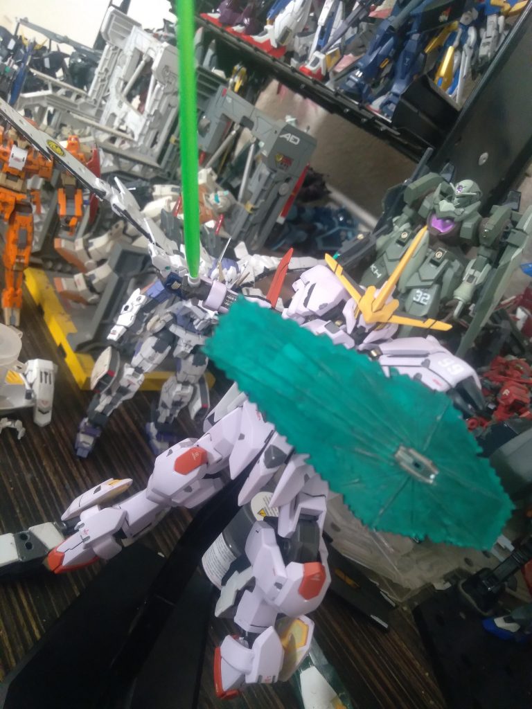 In this story, the gundam frames are able to use beam weapons.