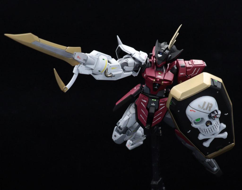 ・大出力ヒートサーベルGサイフォスの物にフックと右肘からのバッテリー供給で更に出力を高めた武装。