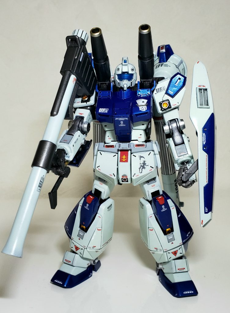 塗装レシピ・Mr.カラー314 グレー(イスラエル空軍迷彩色)・Mr.カラー37 グレーバイオレット(独空軍機上面色)・タミヤカラーLP-41 マイカブルー夏場に塗装をしていたので充電式エアブラシのコンプレッサーが10分ちょいで熱をもってダマを吐くことがあり、あちこち修正をしなくちゃならなくなったりと、とにかく苦労して途中で心折れて放置してたりと、ようやく完成しました。良く見ると粗があるので遠目で見てくださいねw