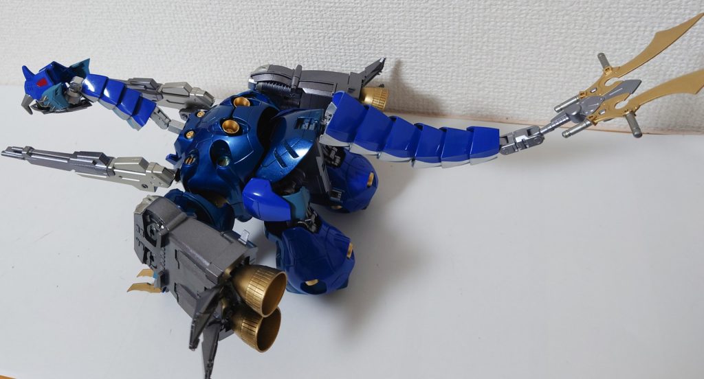 背後からの全体像。