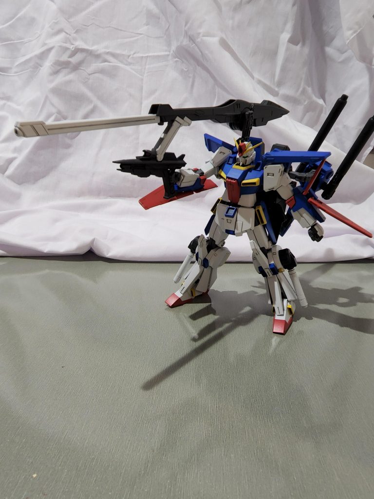 GNランチャーの最大出力はスローネ3機いないと撃てないらしいですが、エクシアのドライブがあるのでトランザム限定で撃てるって設定ですw