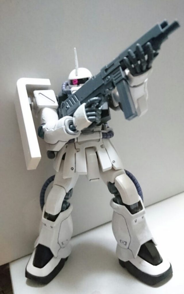 ホンノリ、ポーズを変えるとあぁなんか待ち伏せしてるように見える。背景ジオラマ作るか迷う今日この頃。※本作は以前にアメブロで公開したものです。