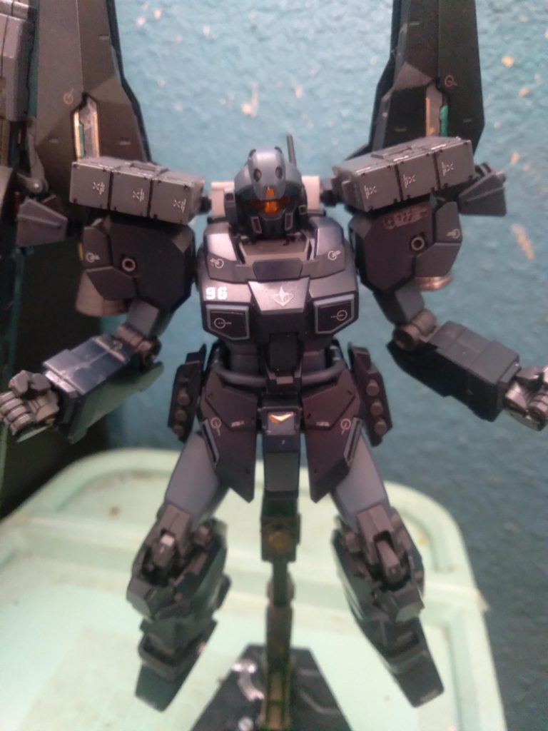 Missile pods can also be mounted like the GM 3.