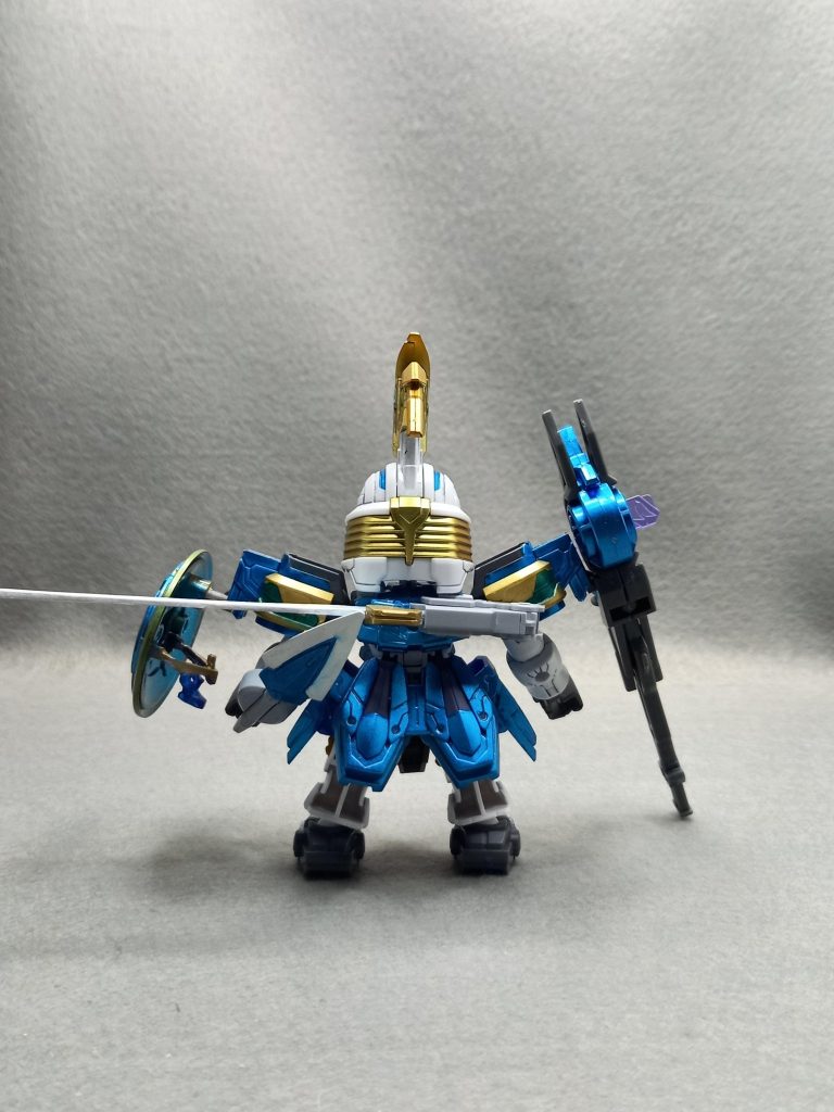 ヒートソードはシールドに収するギミックですが、背面に収納出来るようにしています✨