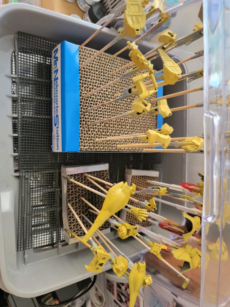 塗装して乾燥機へ