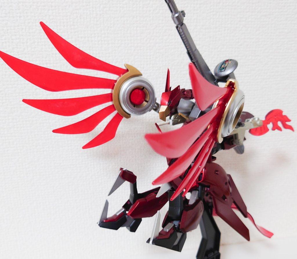 羽ばたく感じに。