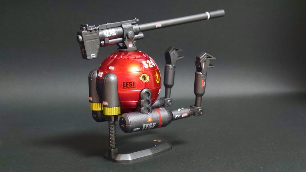 腕とか武装は赤鉄色につや消しです。