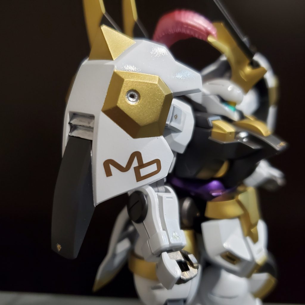 右肩にはジェターク社MSの型番、MDで会社をアピール!