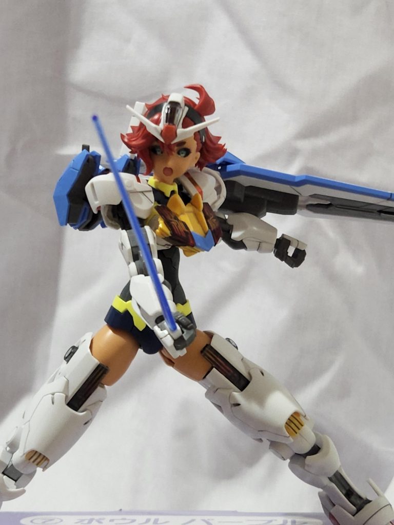 エアリアルのキットに赤い目のシールがあったので、暴走状態の瞳も用意しました。