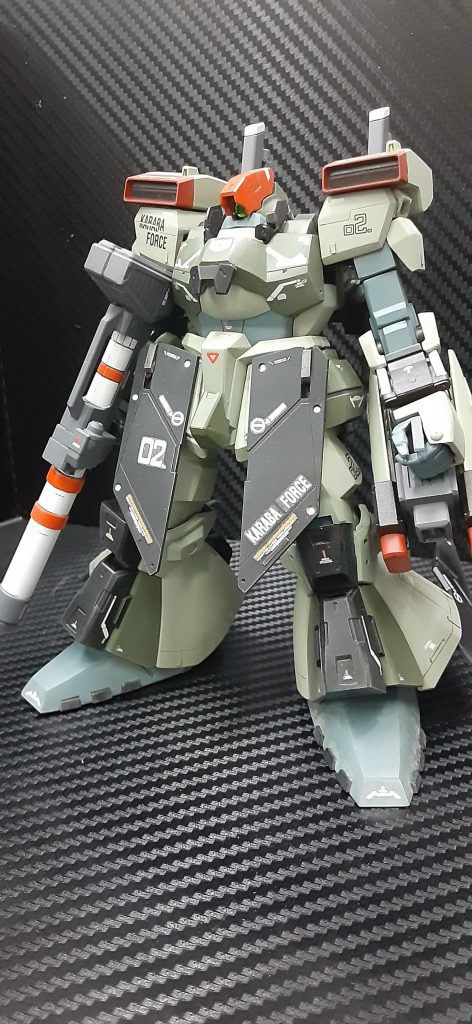 AMBAC機能を持たせたバインダーは廃され、代わりに地上戦闘用として改修したホバー発生装置と新設計の背部メイン推進機により、従来のホバリング性能を上回る最高速と回頭スピードを獲得している。