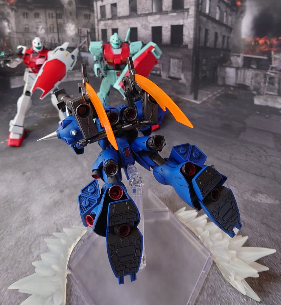 とあるコロニーでの戦闘。