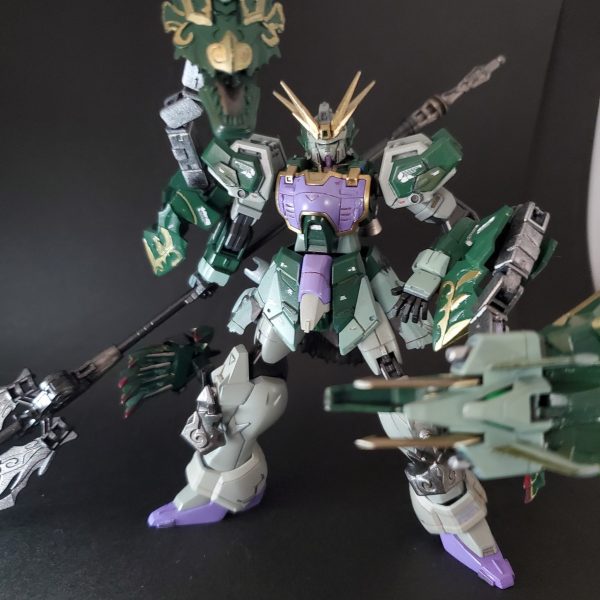 シェンロンガンダム　龍皇聖衣（ドラゴンクロス）装備