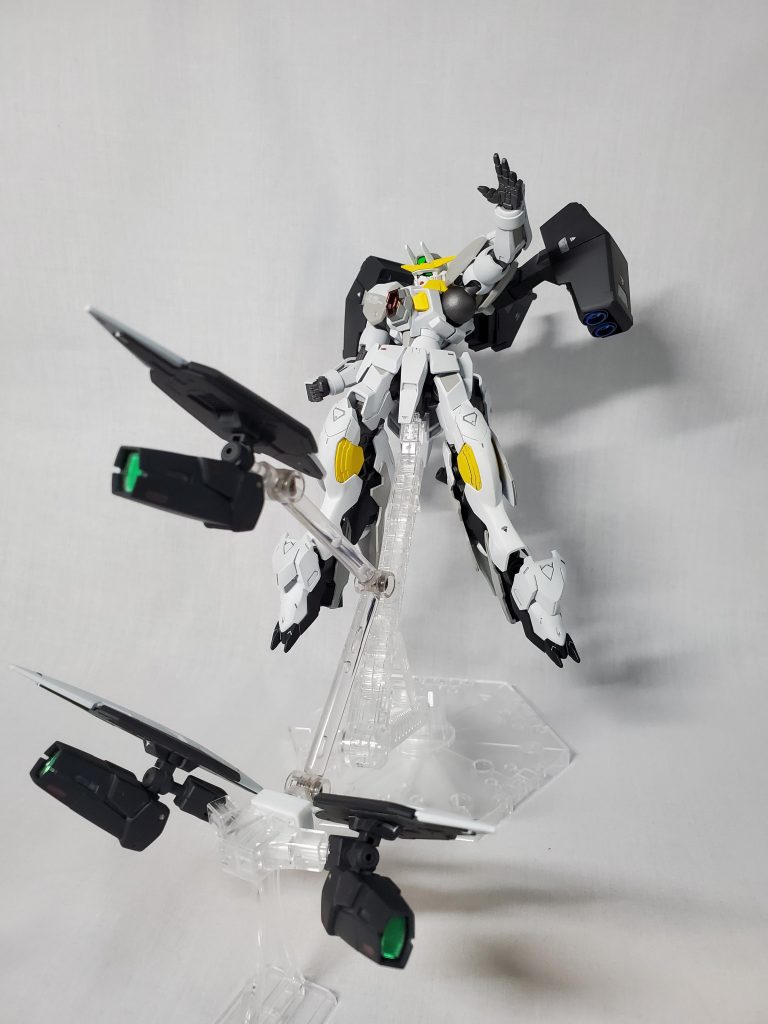 GNシールドキャノン×3エクシアのシールドにセラヴィーのキャノンを取り付けた装備。脳量子波で独立で動いたりします。ユニコーンのシールドファンネルみたいな。本体から分離した時のエネルギー持続性は大体最大出力のビームキャノン3発分。仮にエネルギー残量ゼロになっても、ELSの力で本体に戻って来れます。ユニコーンみたくシールドを全面に展開してクルクル回るやつやりたかったんですけど、ディスプレイ用の治具作るの面倒くさくてやめました。