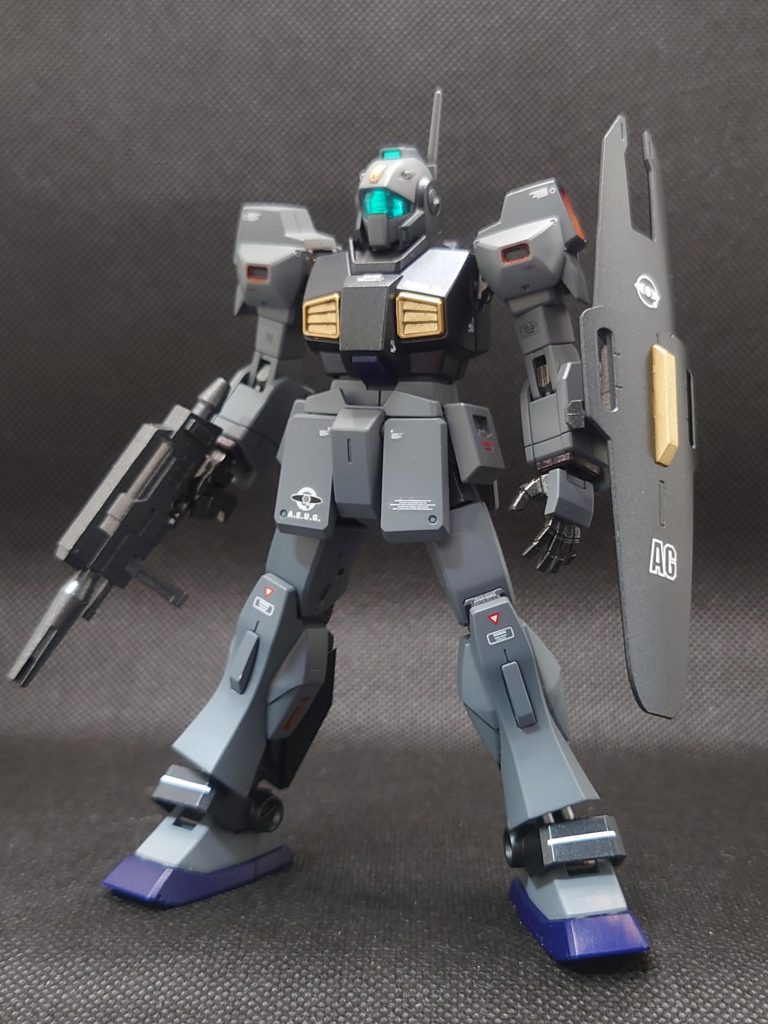 グレーはマークⅡと同じにするか迷いましたが、差別化ということでニュートラルグレーを選択しました。