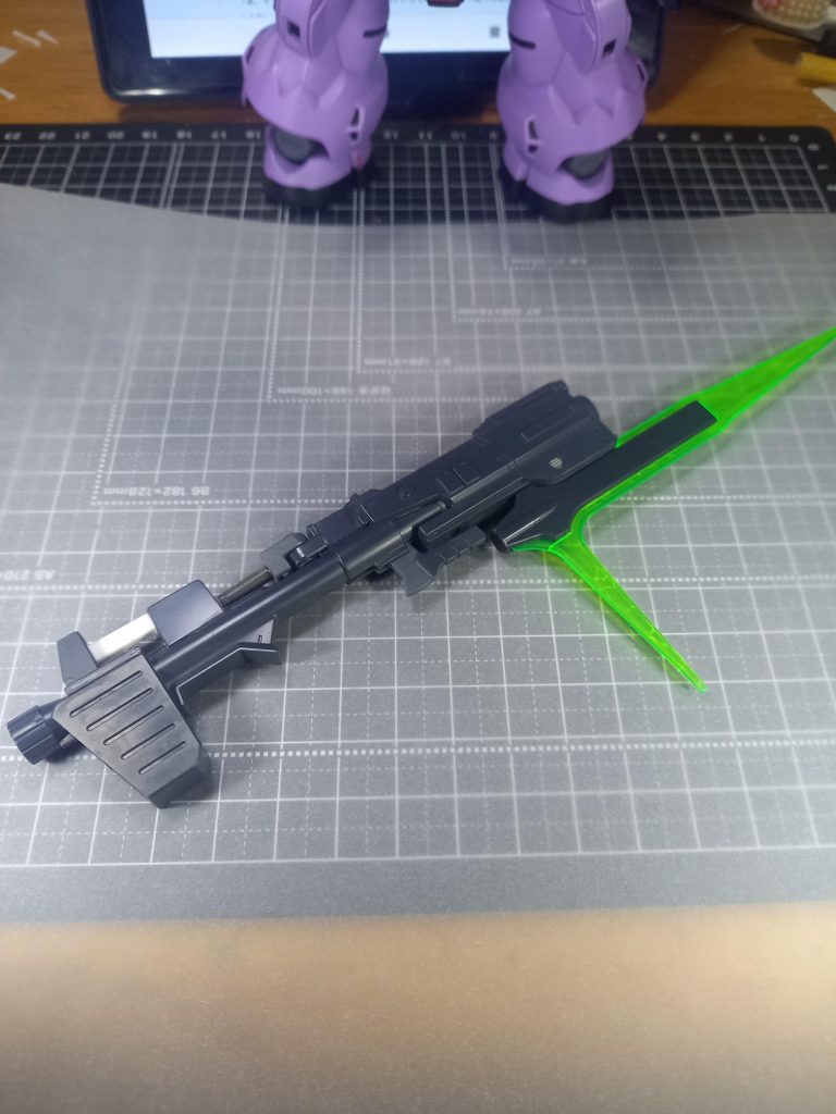 ビームパルチザンの部分はスライドするようになってます。