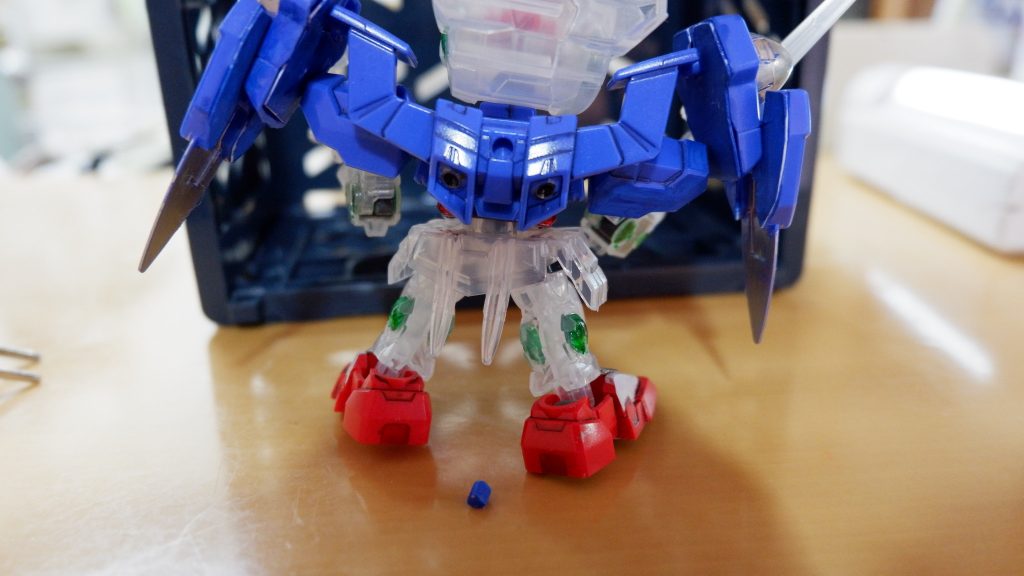 背中の穴を埋めてるあれ