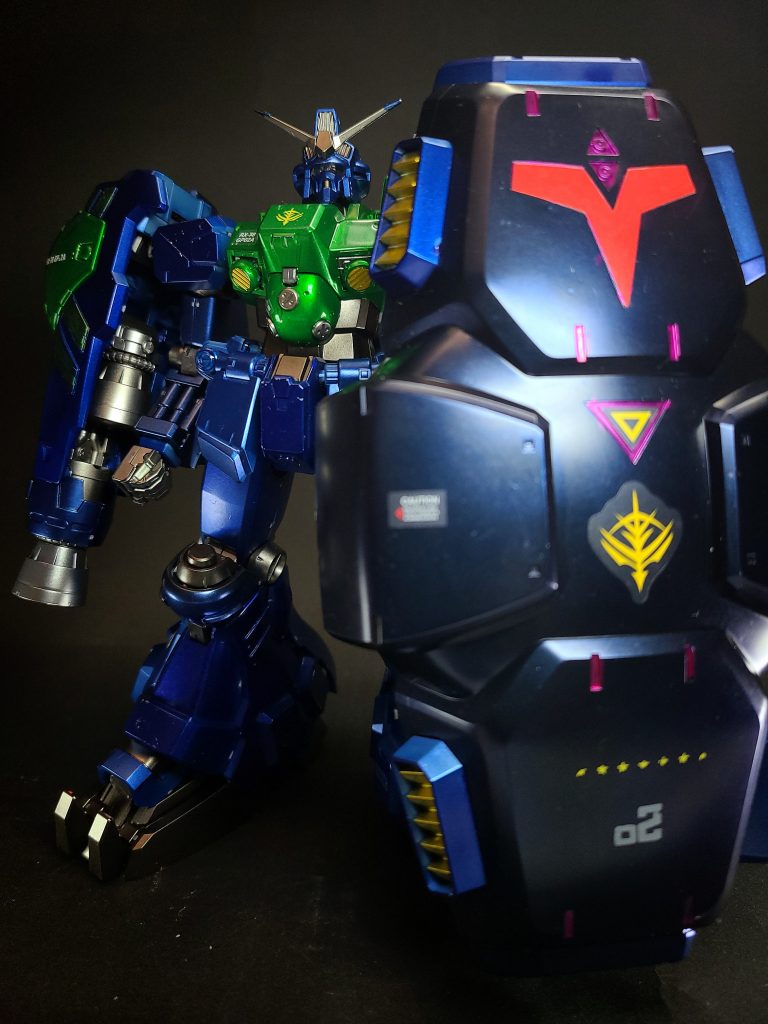 一年戦争後、MSの運用を根底から見直し、不可逆的に「戦略核」の概念が提示された。現実的にはミノフスキー粒子によって核ミサイルのような精密誘導機器を運用できなくなった情勢下において、抑止力、ことに自動報復装置としての戦略核は、すでに実効性を喪失していた。軍事的な側面に限って言えば、核兵器に残されたものはその圧倒的な破壊力のみであった。このガンダム試作2号機は、「最強の攻撃力を持つMS」のコンセプトを元に、南極条約で禁止された戦略核の使用を前提に「誘導に頼らずに核兵器を確実に運用可能な機動兵器」として開発され、いかなる環境・状況であっても敵およびその拠点を撃滅する事を目的とした強襲用モビルスーツとして完成した。