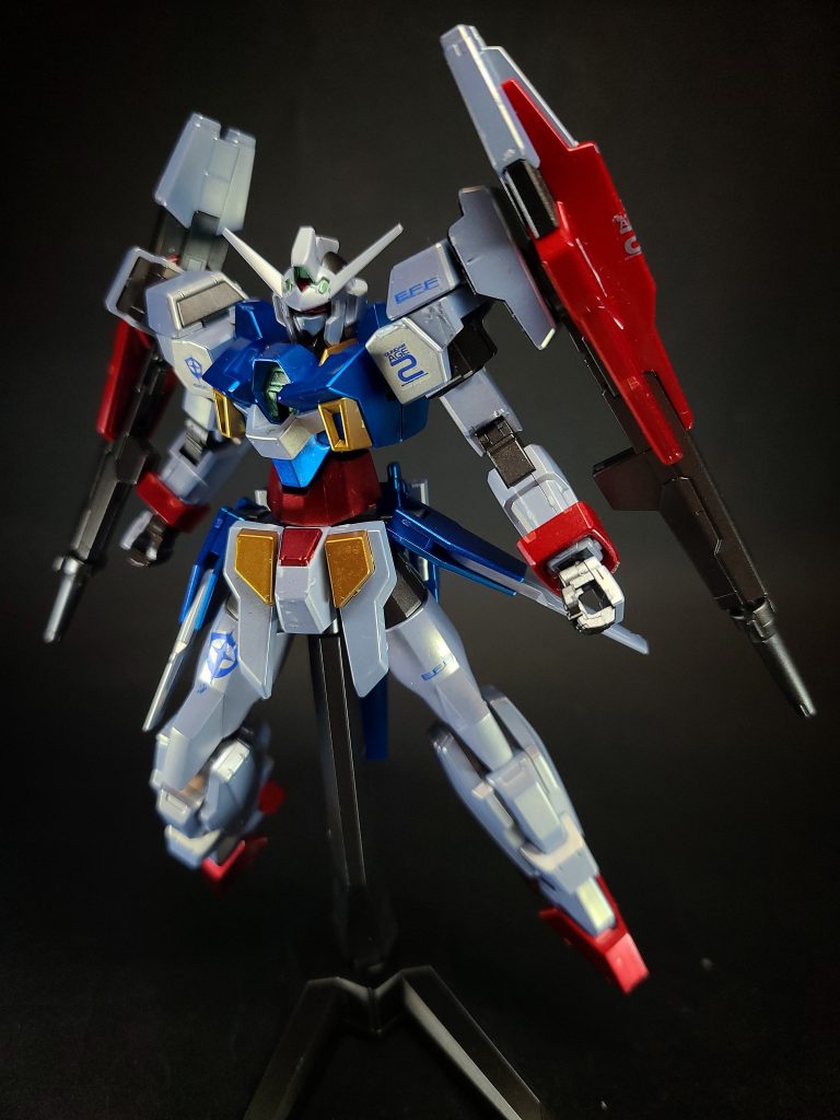 AGE-2 ノーマルと比較すると火力は向上しているが、機動性能では若干劣るものとなっている。また、その火力を活かす為に最大稼働時間も低下しているものと思われる。アセムはソロンシティ宙域の戦闘でこのウェアに換装してから、ノートラム防衛線までこの形態で出撃していた。