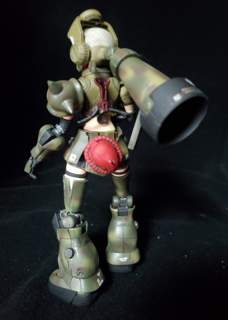 お尻にシャアザクマスク仮装用(笑)