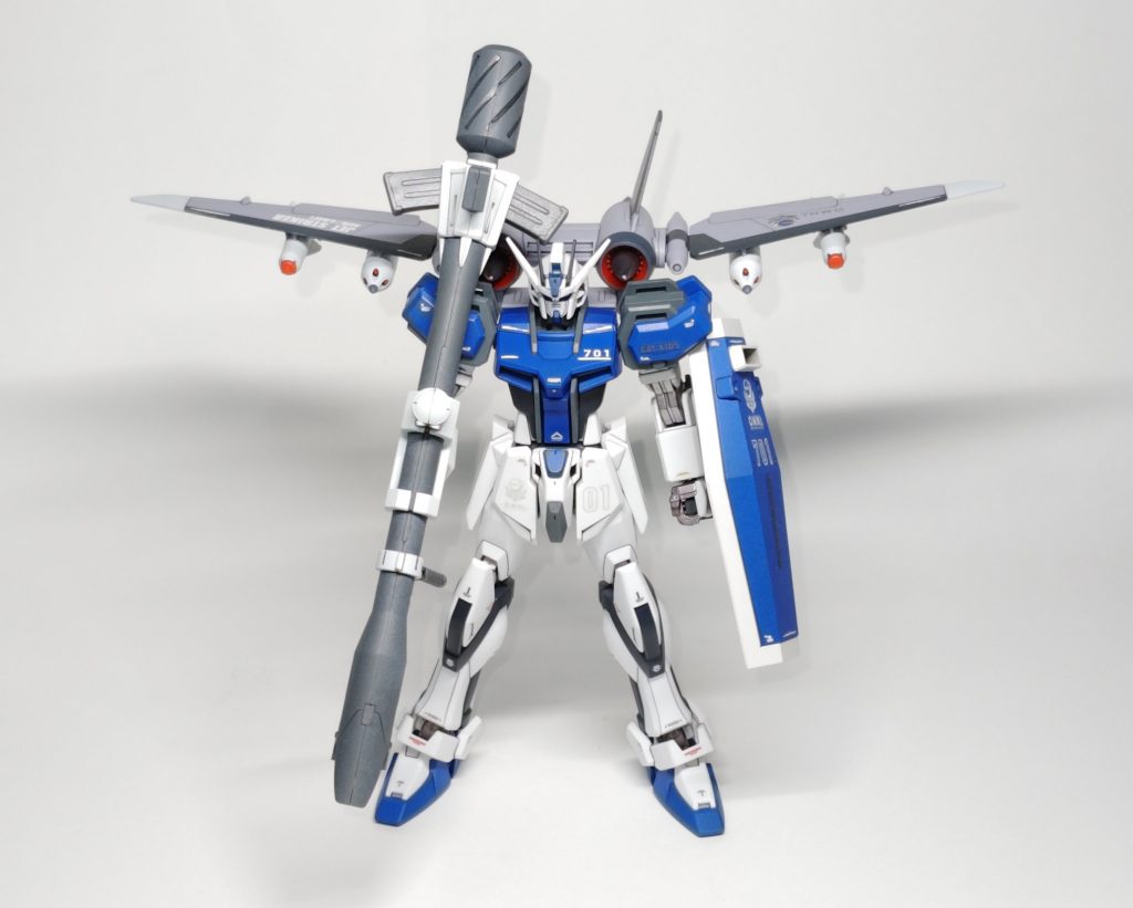 ちょっと上から見下ろす形で撮りました。格納庫のキャットウォークから見下ろしたらこんな感じでしょうか。これから乗り込むパイロットの視点を意識してます。