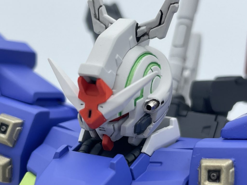 バルカンは【ハイキューパーツ:EZガンマズル レギュラー S1.3mm】を埋め込み。