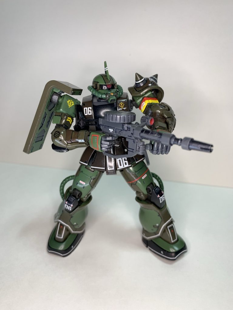 ザクマシンガン構えポーズ、オリジンは特に作りやすくお気に入りのキットが多いです。ご覧くださりありがとうございました。