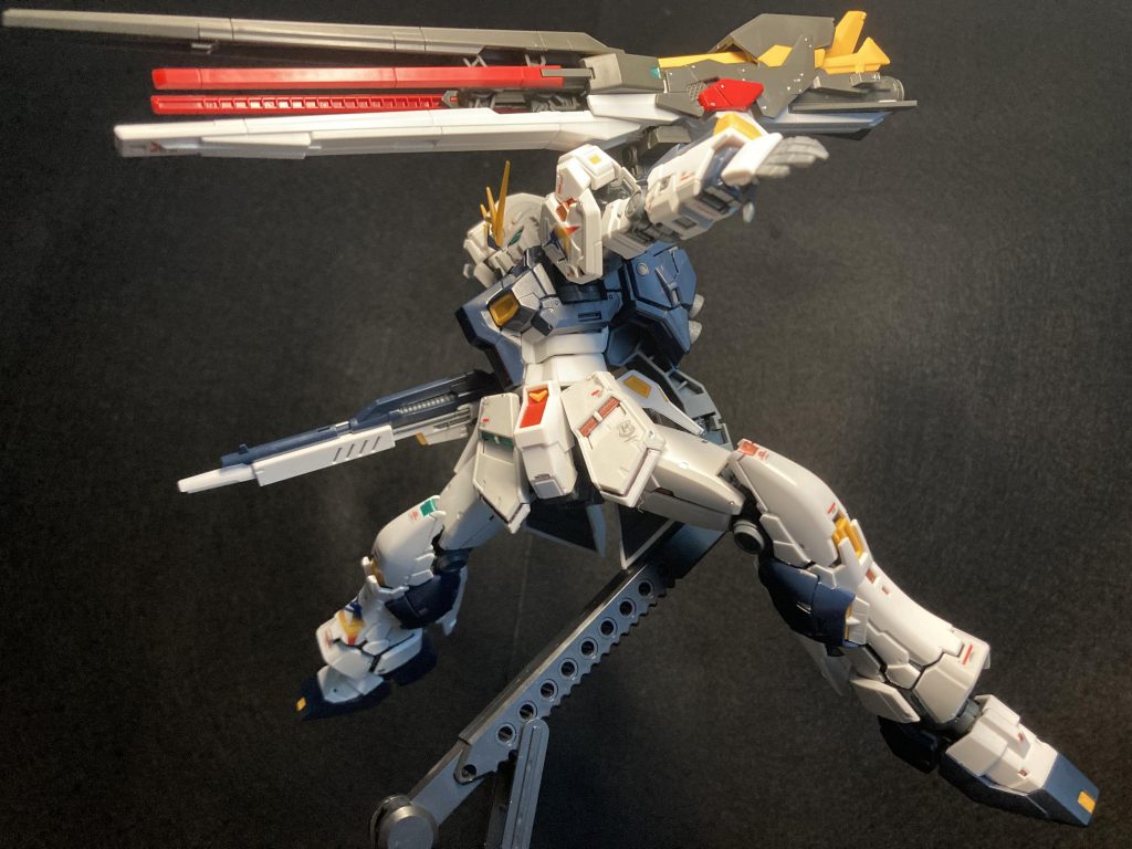 今まで作ってきたνガンダムの中で一番いい出来しているので今回でνガンダム系で元を崩さず作ることはほぼ無くなりました